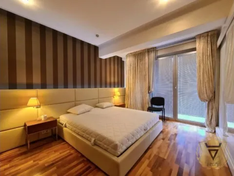 Rent, three bedroom apartment, 130m², Stari Grad, Beograd - image 4