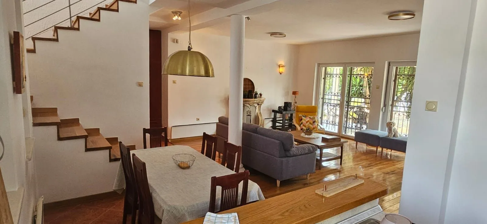 Izdavanje, kuća, 180m², Krimovica, Kotor