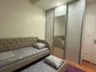 Izdavanje, trosoban stan, 130m², Centar, Tivat - image 22