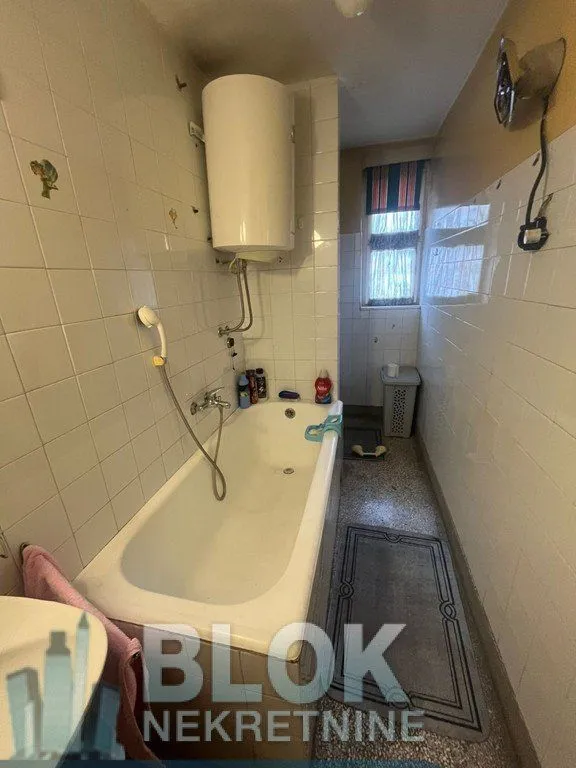 Izdavanje, četvorosoban stan, 100m², Preko Morače, Podgorica