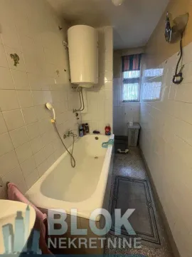Izdavanje, četvorosoban stan, 100m², Preko Morače, Podgorica - image 8