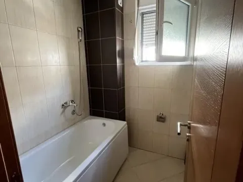 Rent, one bedroom apartment, 54m², Bar, Crna Gora - image 10