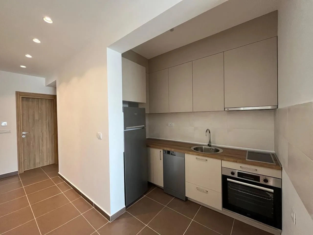 Rent, two bedroom apartment, 57m², Stari Aerodrom, Podgorica