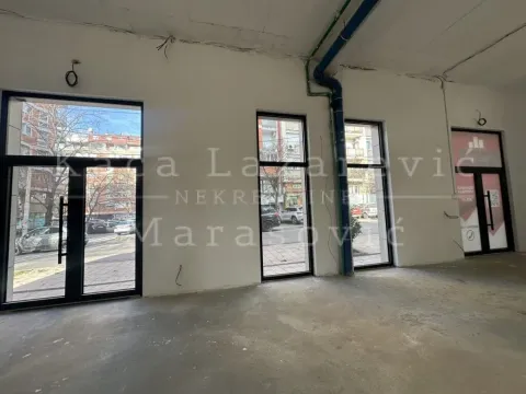 Izdavanje, poslovni prostor, 419m², Kalenić Pijaca, Vračar Sve Podlokacije - image 2