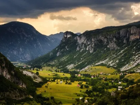 Prodaja, kuća, 112m², Komarnica, Šavnik - image 1