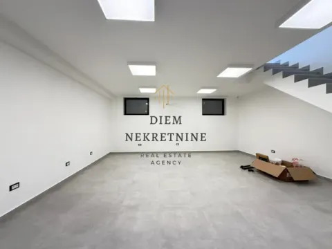 Rent, office space, 95m², City Kvart, Podgorica - image 1