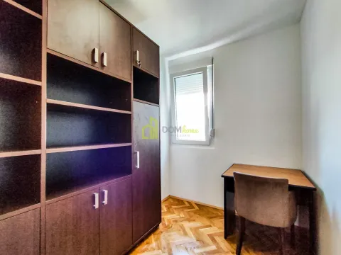 Izdavanje, četvorosoban stan, 95m², Blok 6, Podgorica - image 7