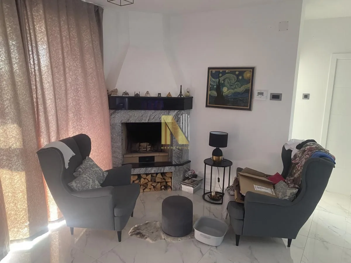 Prodaja, kuća, 327m², Sremski Karlovci, Novi Sad