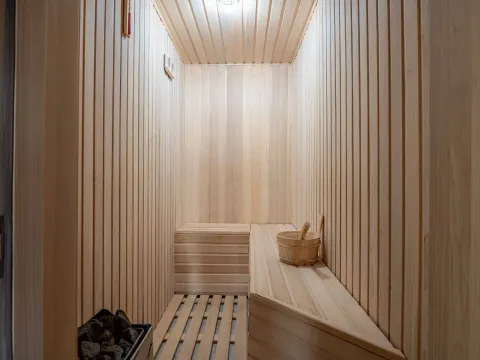 Izdavanje, kuća, 335m², Blizikuće, Budva - image 27