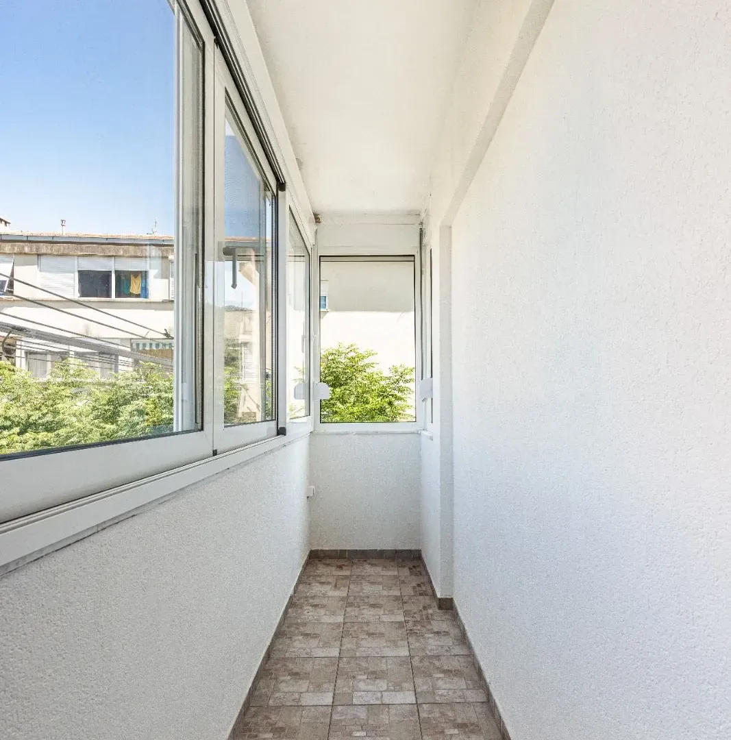 Prodaja, dvosoban stan, 52m², Centar, Tivat