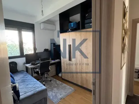 Sale, three bedroom apartment, 90m², Tološi, Podgorica - image 9