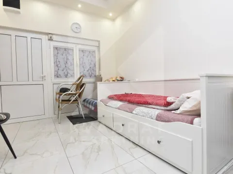 Izdavanje, garsonjera, 28m², Stari Aerodrom, Podgorica - image 3