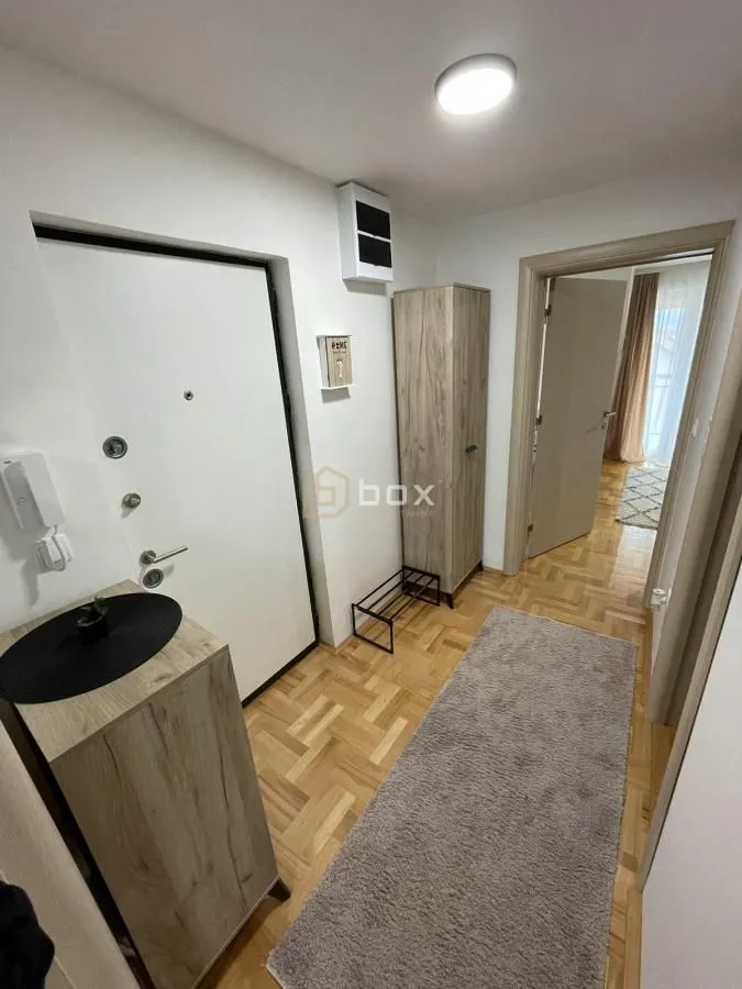 Rent, one bedroom apartment, 59m², Pantelej, Niš
