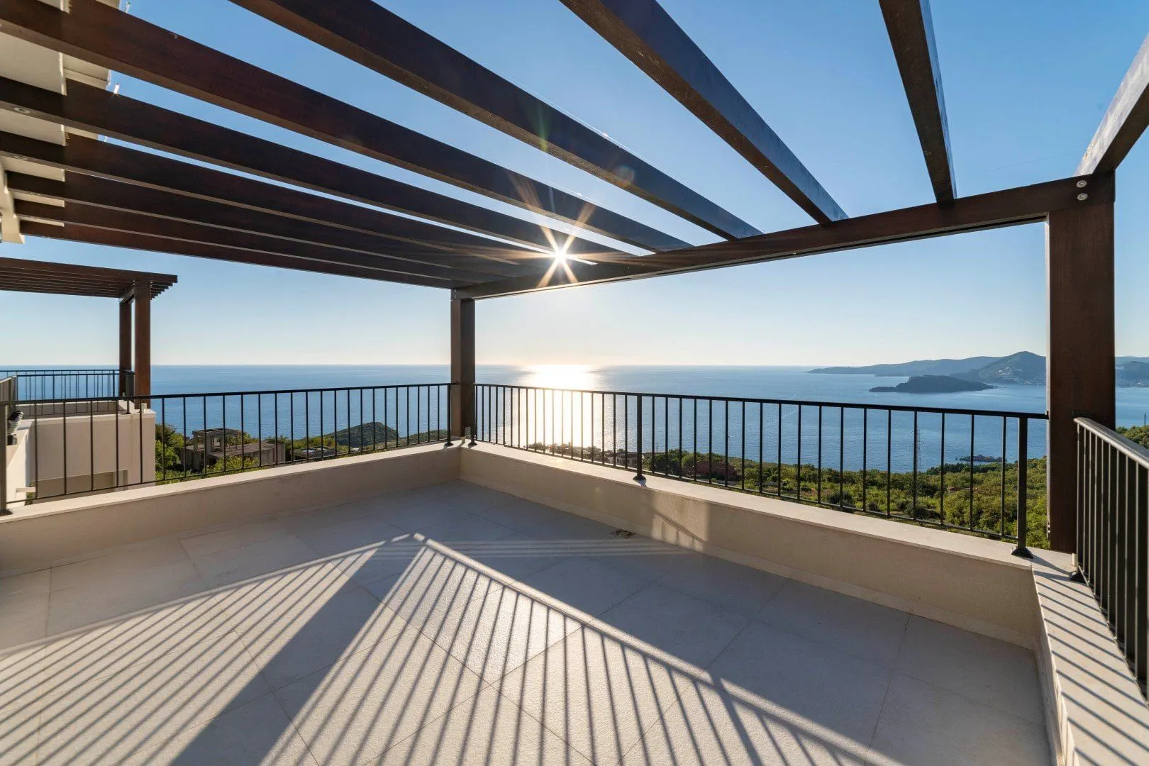 Sale, house, 420m², Blizikuće, Budva