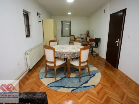 Sale, house, 300m², Kragujevac, Srbija - image 31