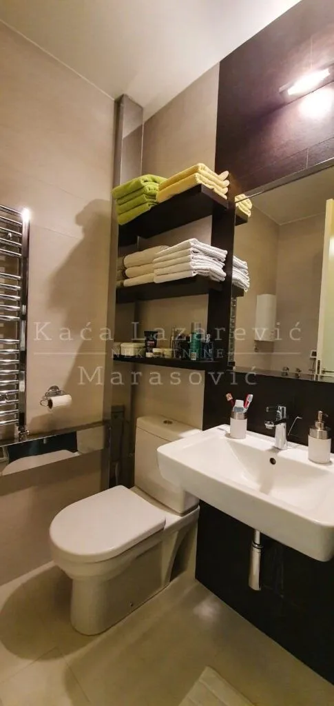 Sale, two bedroom apartment, 68m², Belvil, Beograd