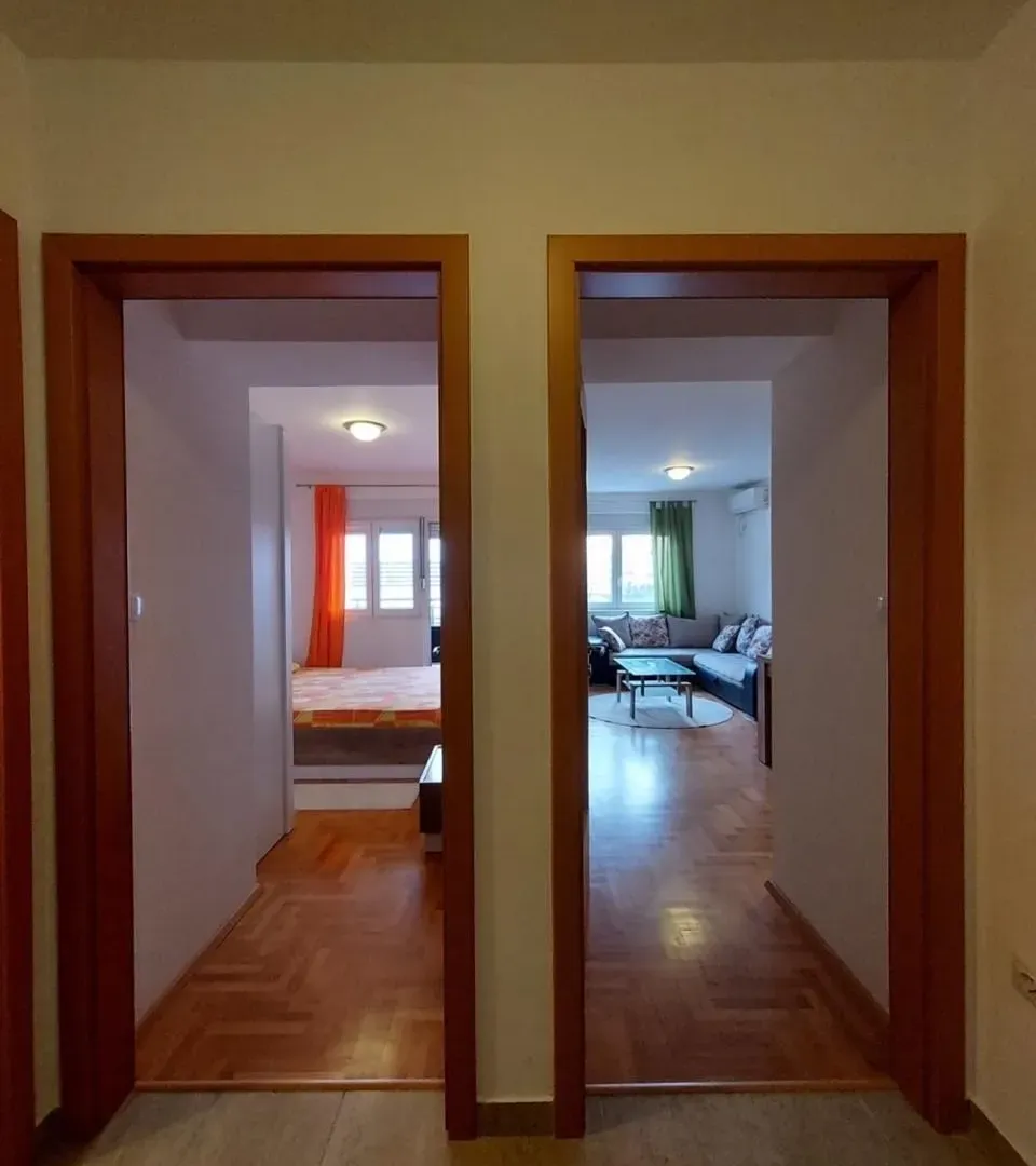 Rent, one bedroom apartment, 50m², Babilonija, Budva