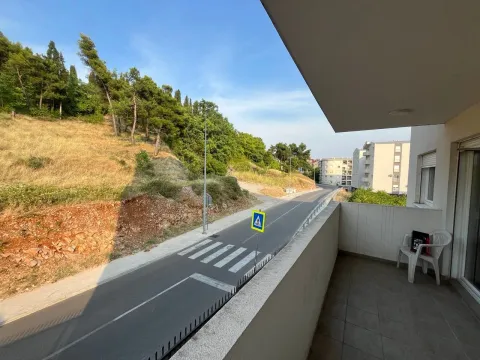 Rent, two bedroom apartment, 69m², Ljubović, Podgorica - image 6