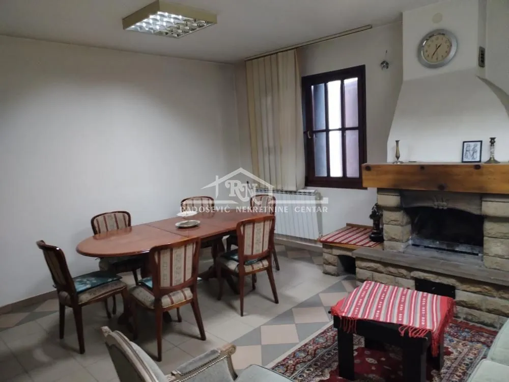 Rent, office space, 80m², Crveni Krst, Beograd