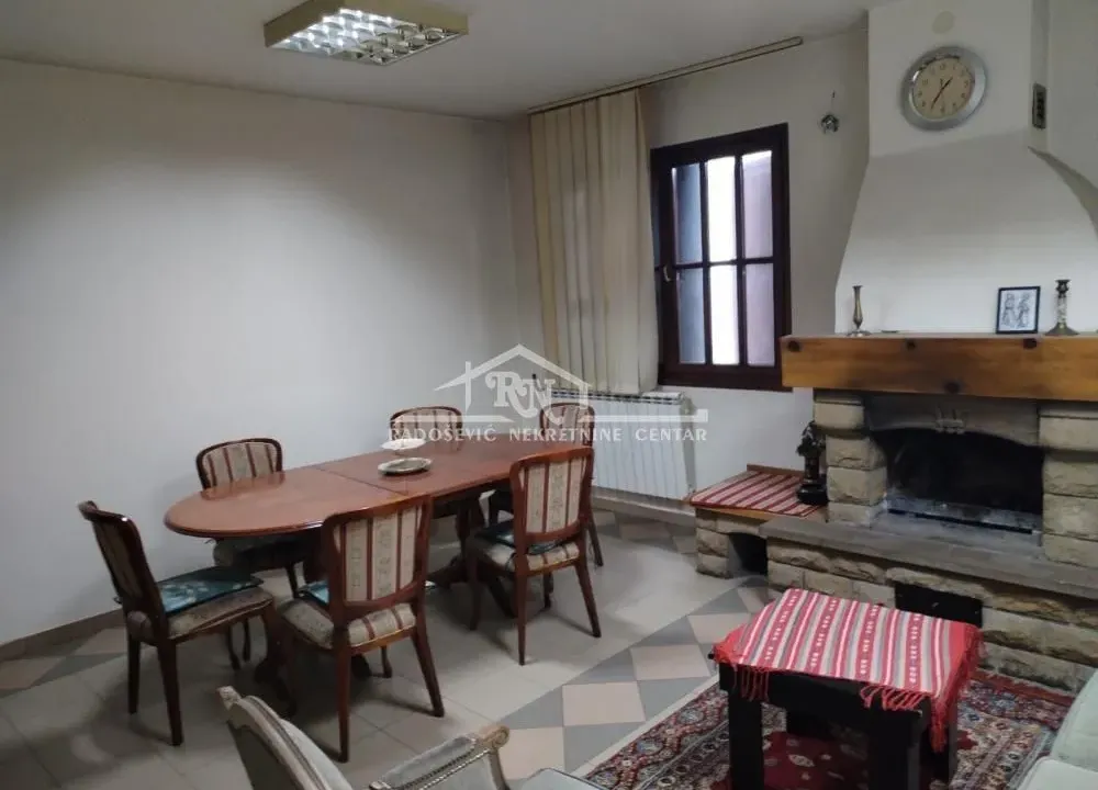 Rent, office space, 80m², Crveni Krst, Beograd