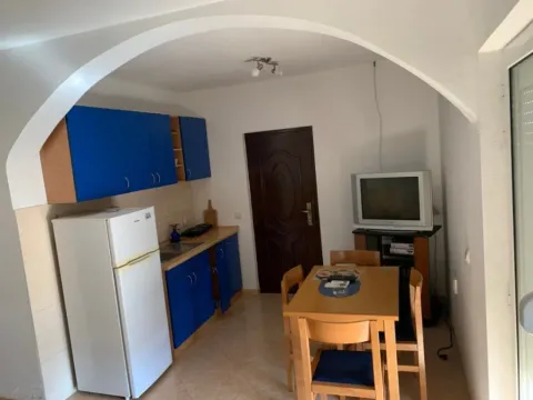 Sale, house, 354m², Šušanj, Bar - image 2
