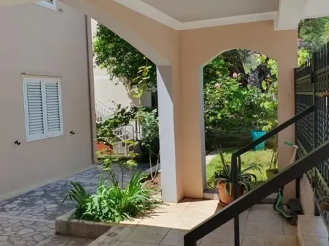 Sale, two bedroom apartment, 57m², Bečići, Budva - image 1