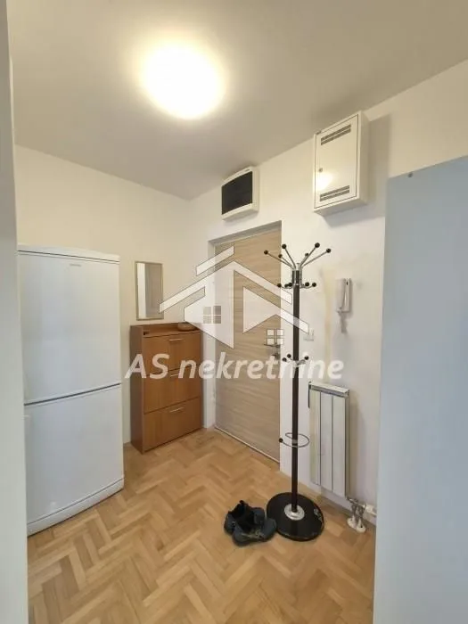 Izdavanje, jednosoban stan, 40m², Voždovac Sve Podlokacije, Beograd