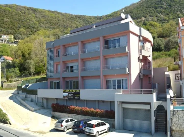 Izdavanje, dvosoban stan, 70m², Kumbor, Herceg Novi