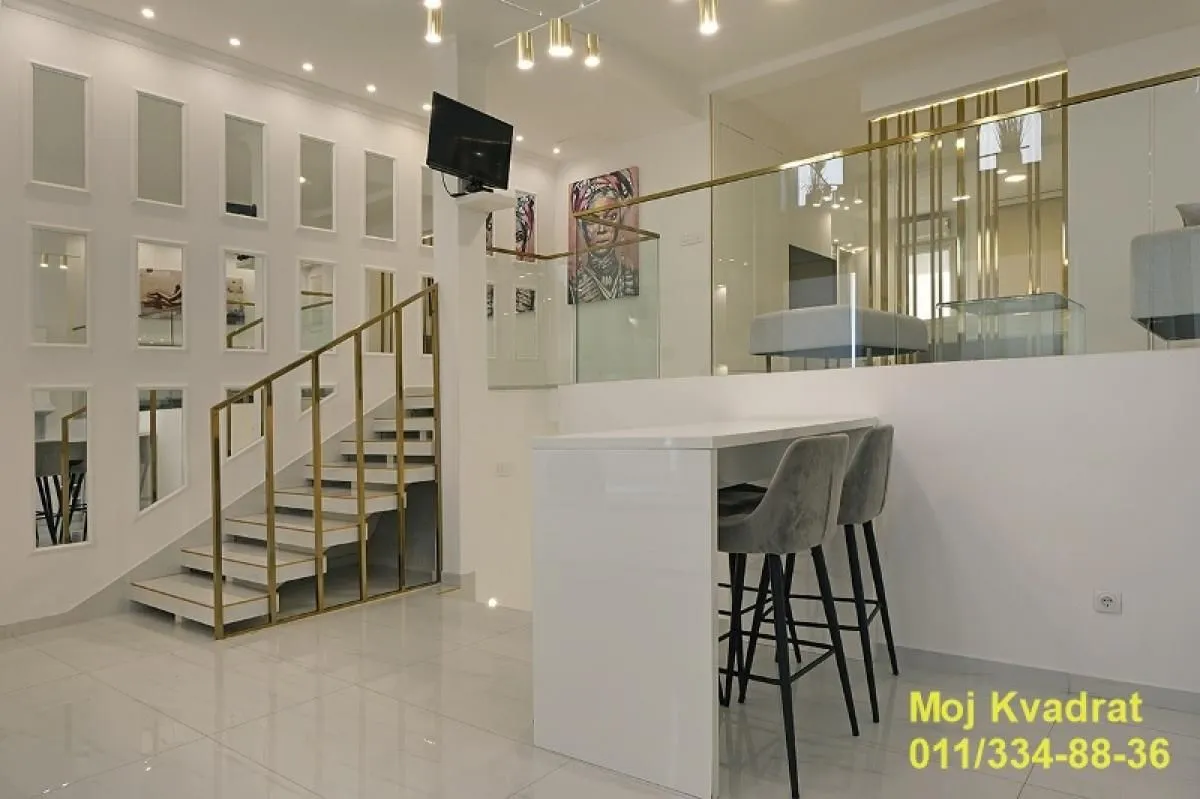 Prodaja, poslovni prostor, 109m², Čubura, Beograd