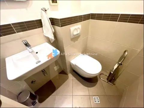 Izdavanje, trosoban stan, 122m², Vračar Hram, Vračar Sve Podlokacije - image 14