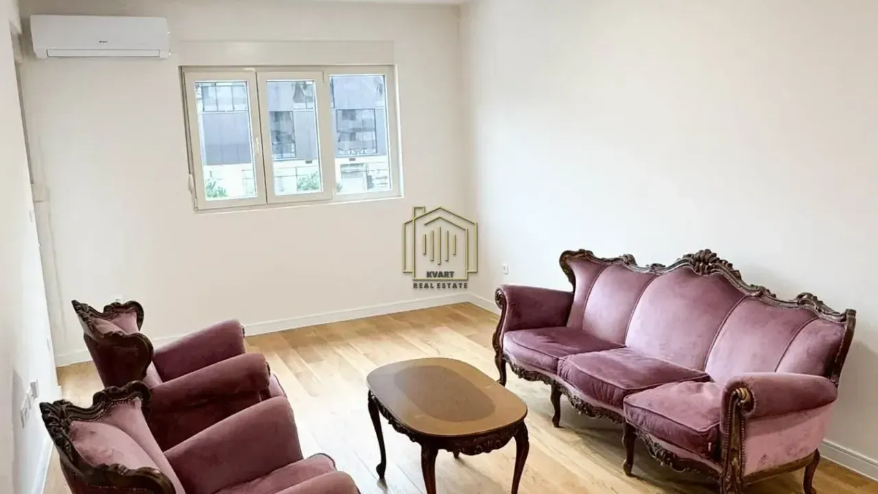 Rent, office space, 49m², Central Point, Podgorica