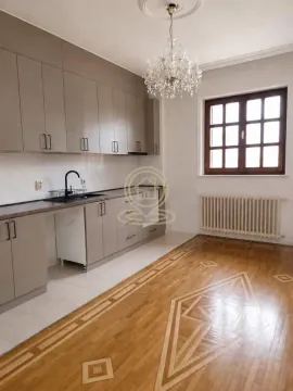 Izdavanje, četvorosoban stan, 120m², Bulbulder, Zvezdara Sve Podlokacije - image 7