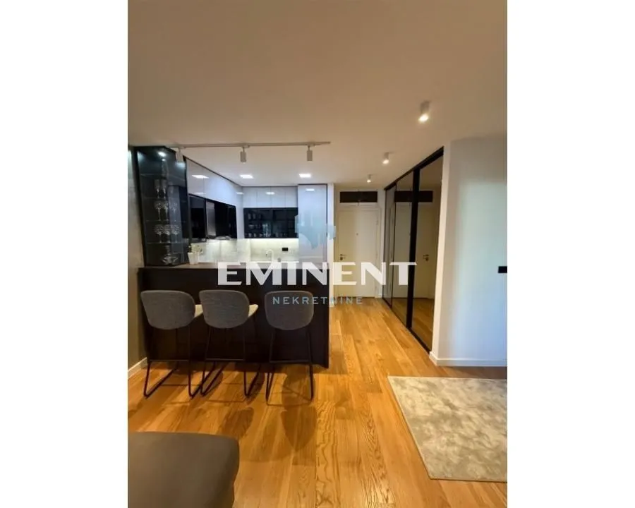Rent, two bedroom apartment, 58m², Zemun Centar, Zemun Sve Podlokacije