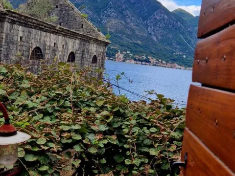 Sale, house, 180m², Dobrota, Kotor - image 9