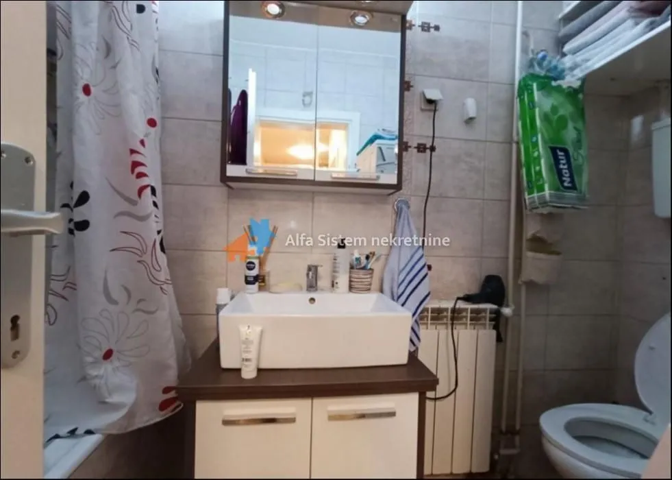 Rent, four bedroom apartment, 100m², Denkova Basta, Zvezdara Sve Podlokacije