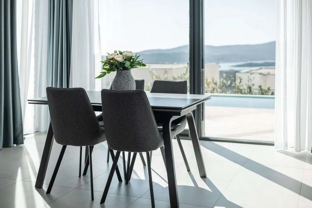 Prodaja, kuća, 180m², Tivat, Crna Gora