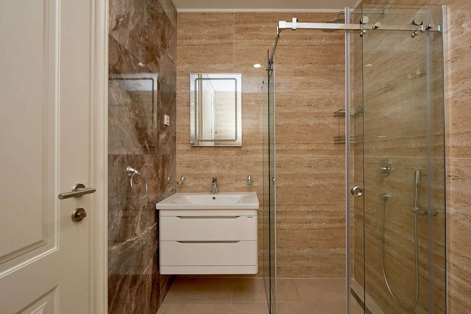 Sale, one bedroom apartment, 50m², Bečići, Budva