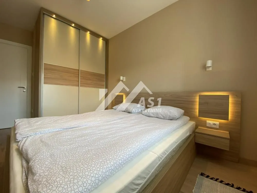 Izdavanje, jednosoban stan, 42m², Rotkvarija, Novi Sad Sve Podlokacije