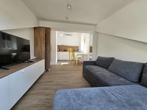 Prodaja, jednosoban stan, 32m², Centar, Novi Sad - image 4