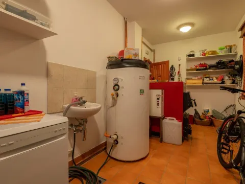 Prodaja, kuća, 200m², Motički gaj, Žabljak - image 8