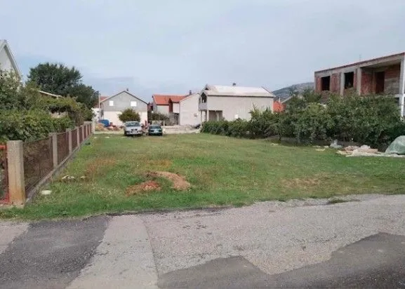 Sale, land lot, 550m², Zlatica, Podgorica