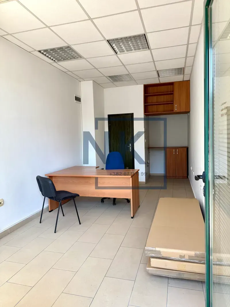 Izdavanje, poslovni prostor, 18m², Vezirov Most, Podgorica
