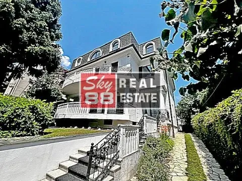 Rent, house, 550m², Senjak, Beograd - image 1