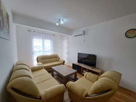 Izdavanje, jednosoban stan, 47m2, Stari Aerodrom, Podgorica Izdavanje, jednosoban stan, 47m2, Stari Aerodrom, Podgorica