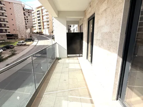 Prodaja, garsonjera, 39m², Bečići, Budva - image 3
