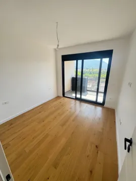 Prodaja, stan, 55m², Centar, Bar - image 5