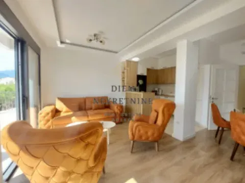 Izdavanje, dvosoban stan, 75m², Kalimanj, Tivat - image 3