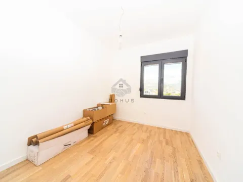 Prodaja, trosoban stan, 90m², Zagorič, Podgorica - image 20