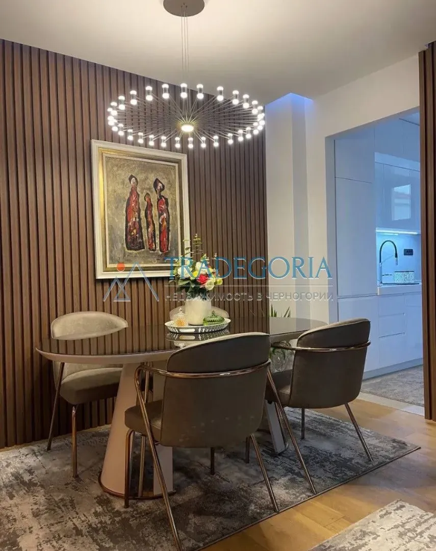 Prodaja, trosoban stan, 84m², Bečići, Budva