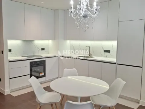 Izdavanje, trosoban stan, 110m², Savski Venac, Beograd - image 5